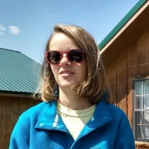 Meet your Posher, Mallory